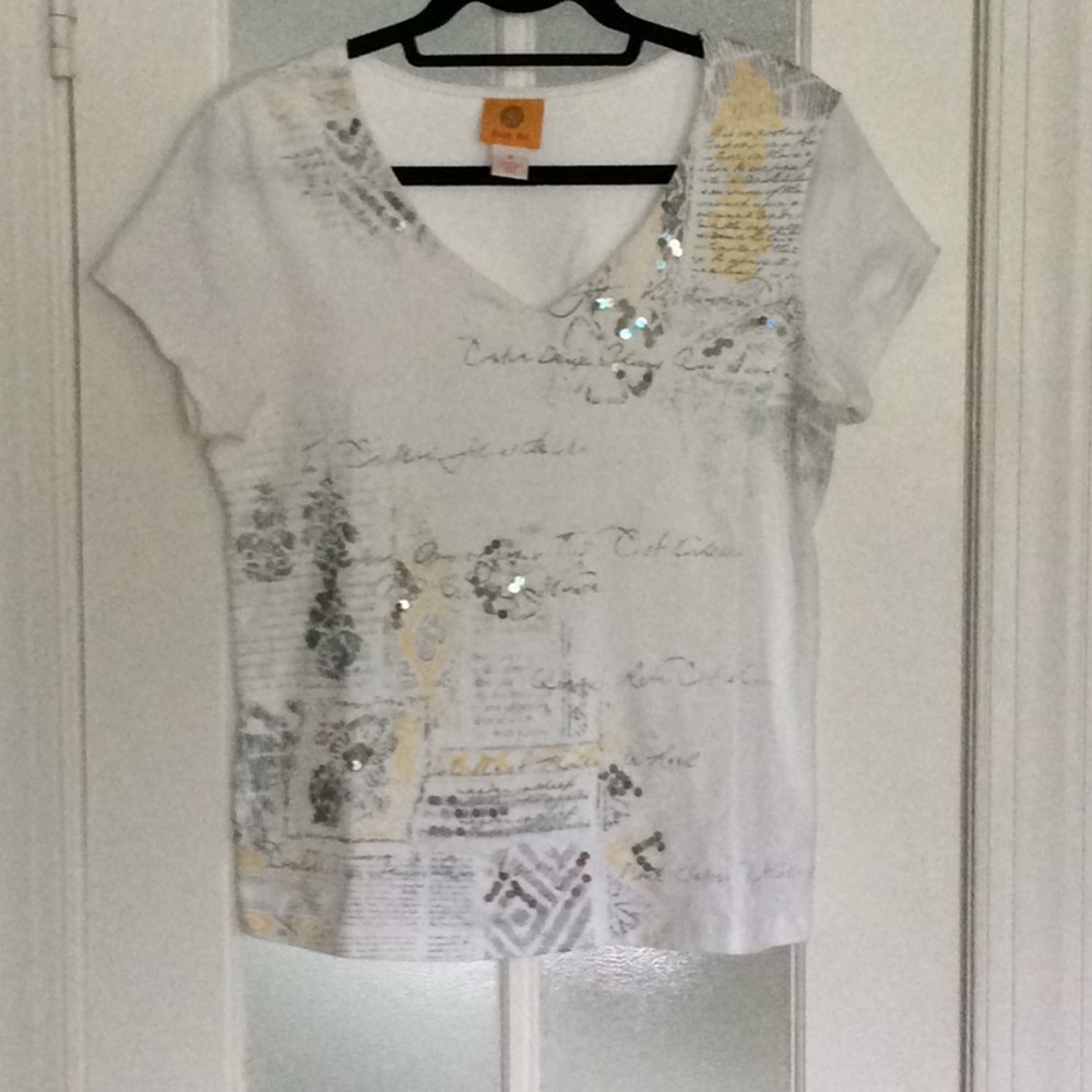 Ruby Rd. V neck top - Picture 2 of 5